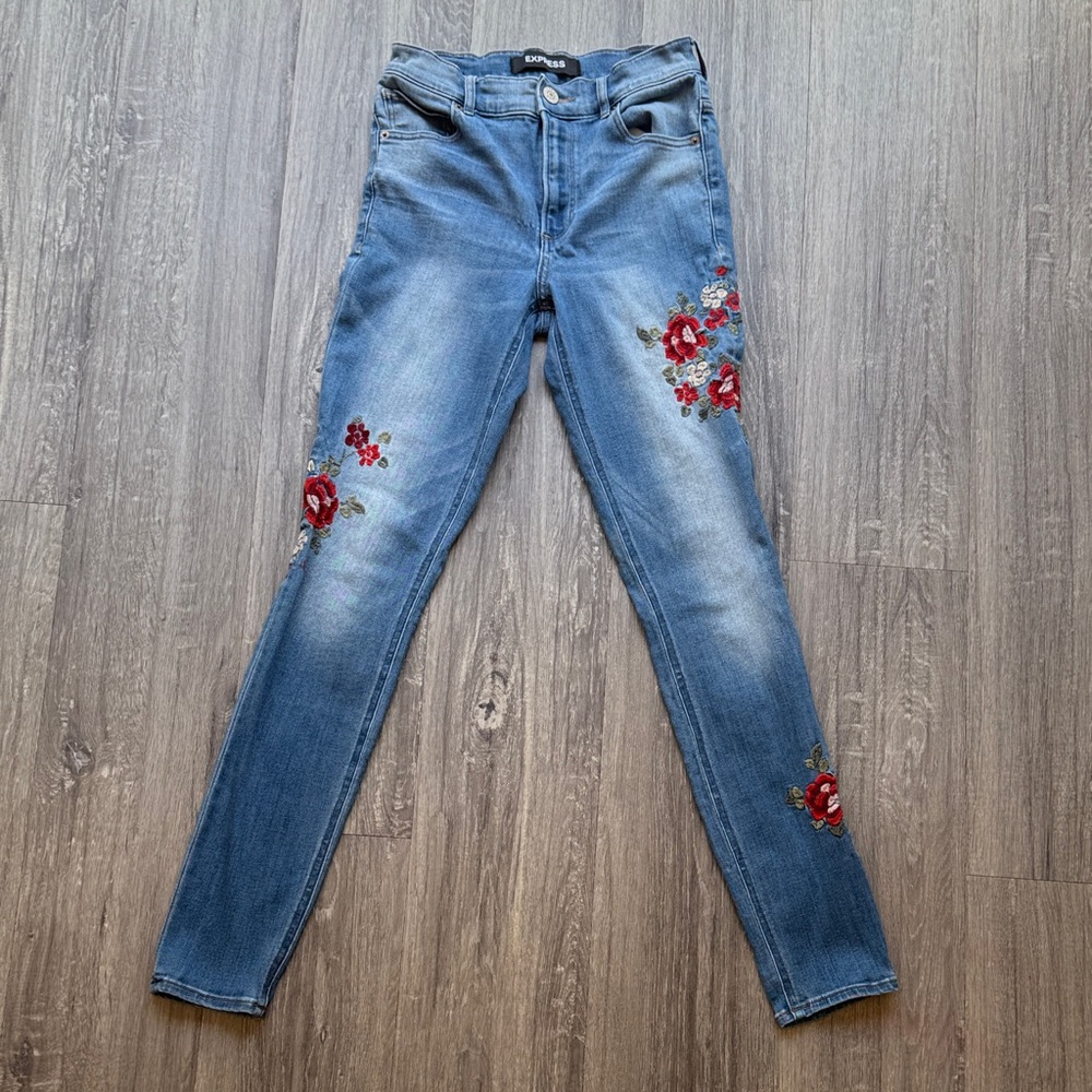 Express High Rise Legging Jeans – Size 2R – Rose Embroidery